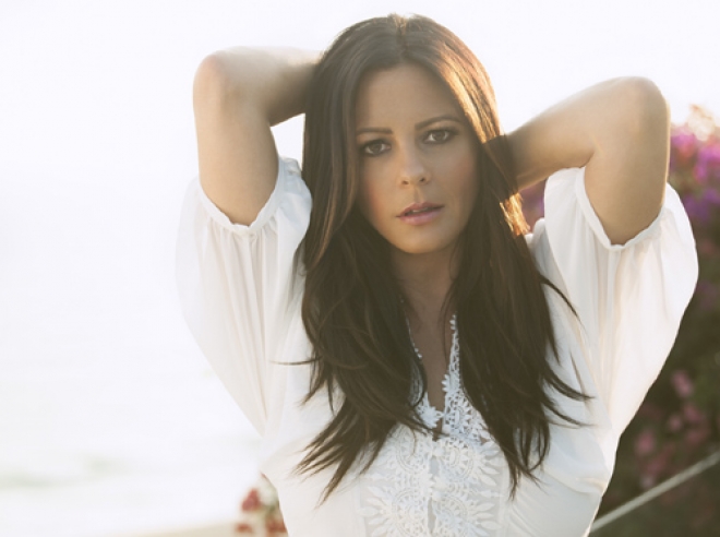 Sara_Evans_281116 r2lg (3) Sara_Evans_281116 r2lg (3)